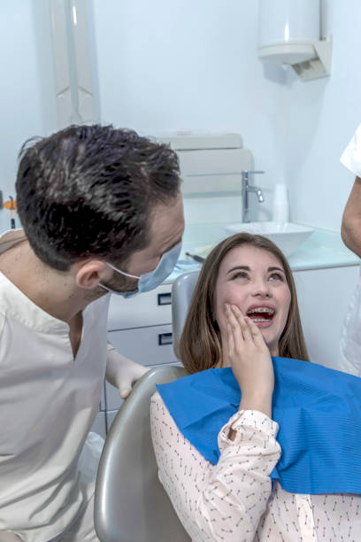 Best Emergency Broken Tooth Repair in Center, CO